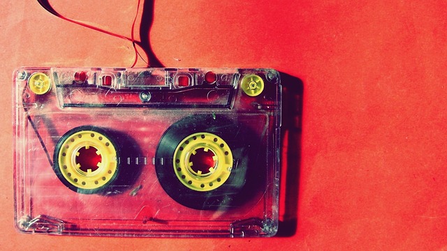 Tajemnice ukryte w szufladzie: Retro-audiofilska podróż przez dekady